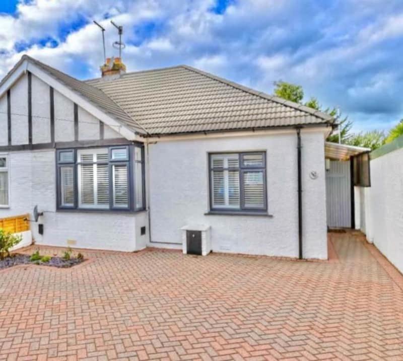Betty'S Bungalow Lancing Luaran gambar